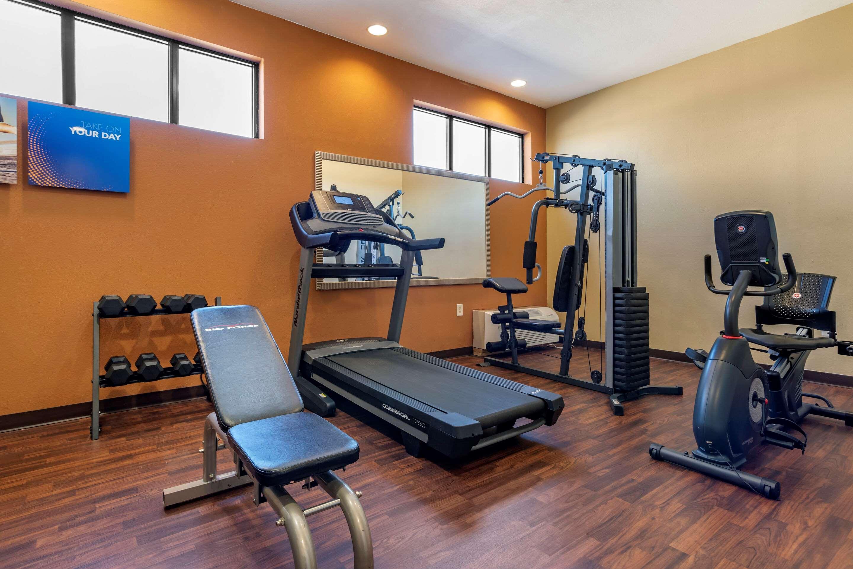 Comfort Suites Airport South Montgomery Buitenkant foto