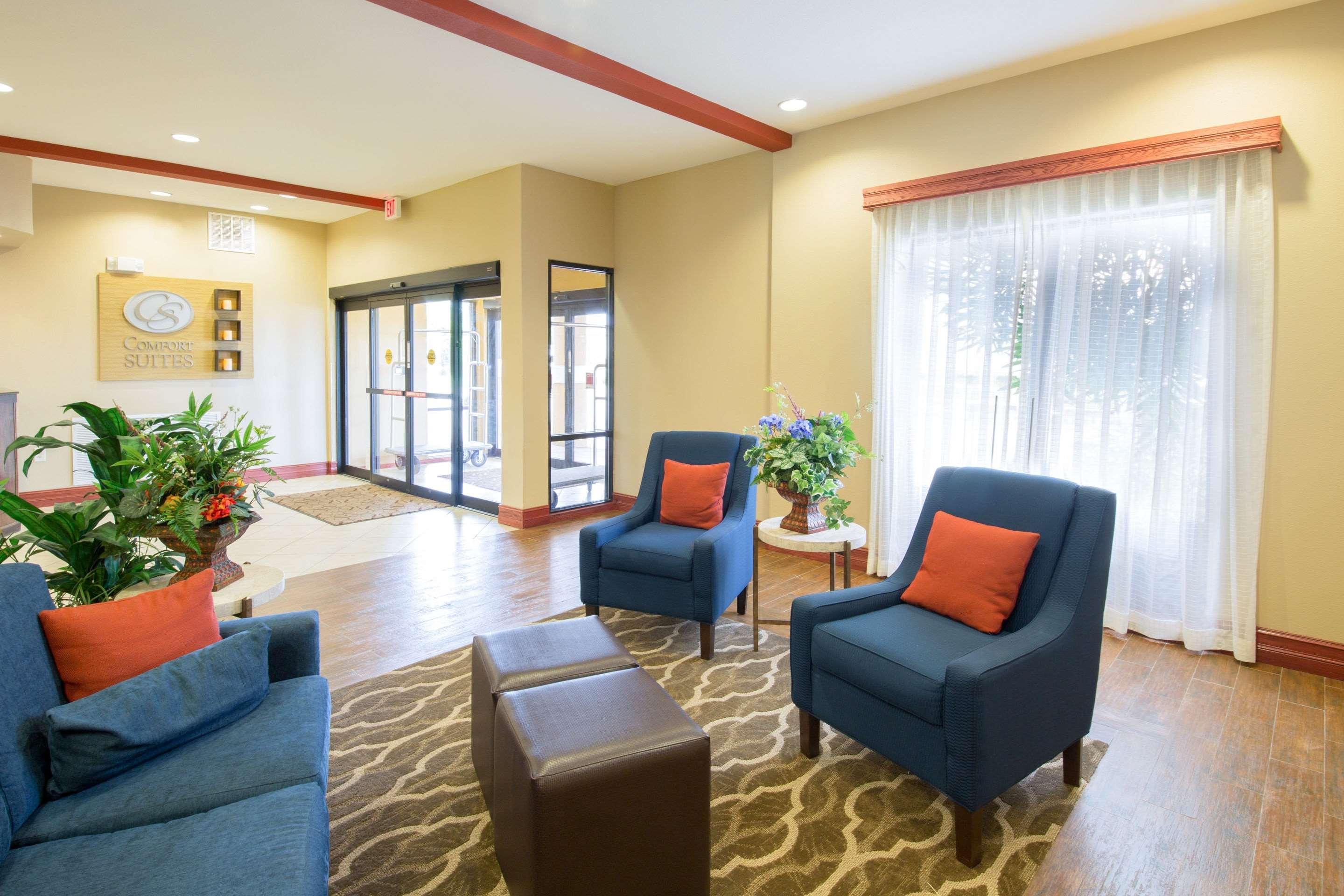 Comfort Suites Airport South Montgomery Buitenkant foto