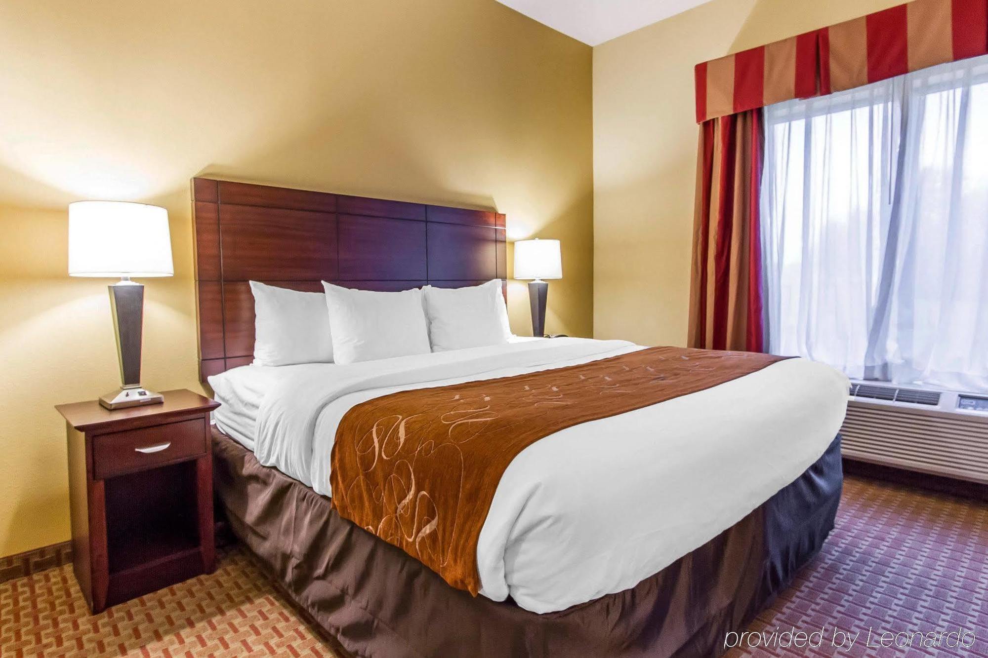 Comfort Suites Airport South Montgomery Buitenkant foto